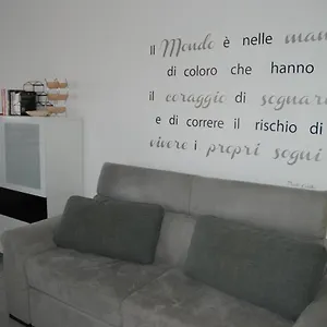 Meraviglioso Bilocale A , Corsico Italia